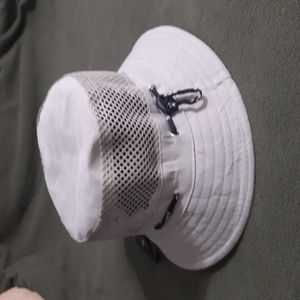 Bucket Hat Unisex With Airflow Mesh Insert. New Silver Gray  Adjustable New